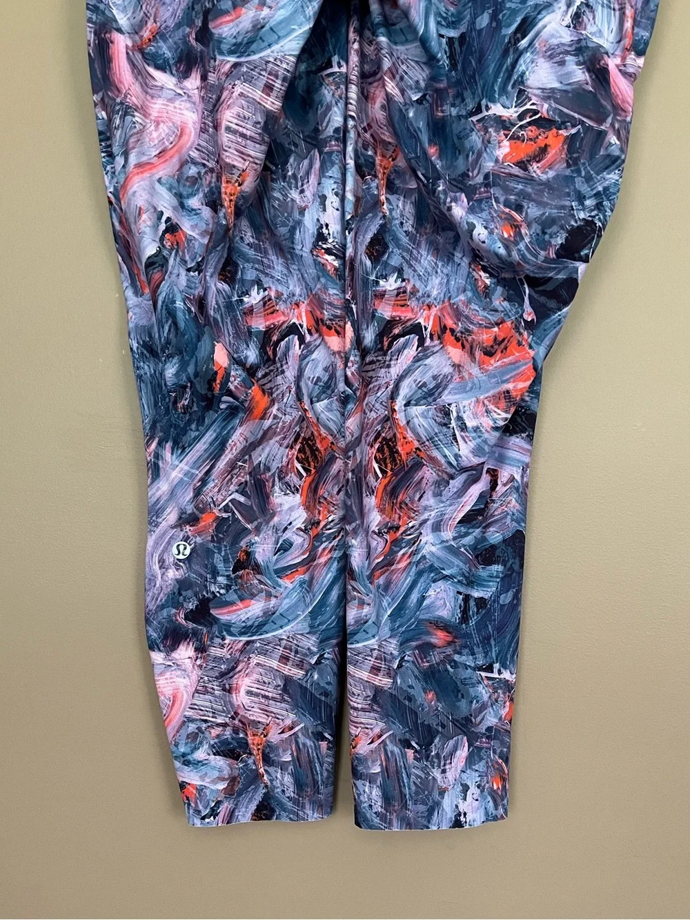 {Lululemon} Base Pace High-Rise Running Tight 25